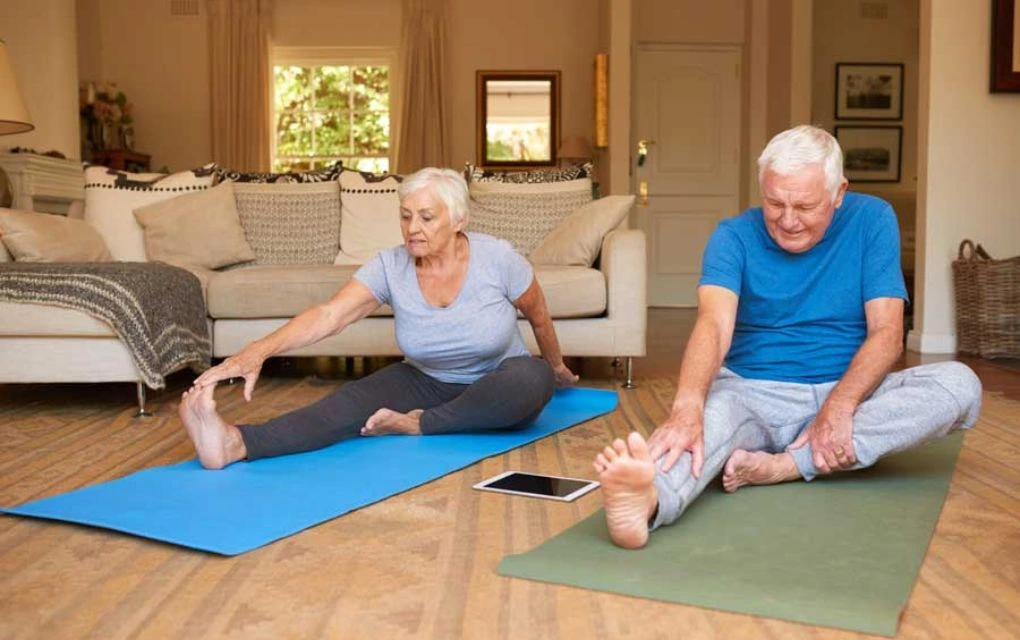 easy and safe workout for senior